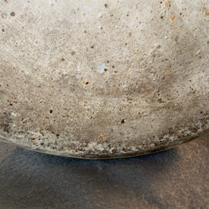 Een grote keizerlijke Chinese blauw-witte 'zun' vaas, Wanli merk en periode — foto 36