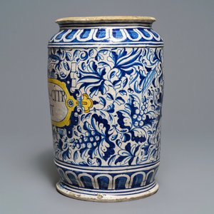 Een grote polychrome Antwerpse majolica albarello met a foglie decor, 2e helft 16e eeuw — foto 2