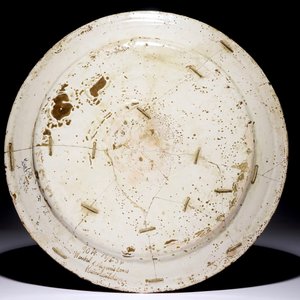 Een grote schotel in Italiaanse majolica, Castelli, atelier van Francesco Grue, 1e helft 17e eeuw — foto 3