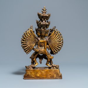 Een grote Sino-Tibetaanse verguld bronzen figuur van Kapaladhara Hevajra, 18/19e eeuw — foto 4