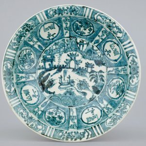 Een grote Swatow schotel voor de Islamitische markt, late Ming Dynastie, ca. 1600 — foto 1