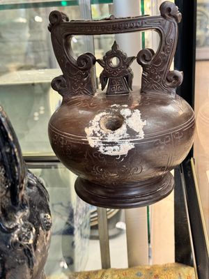 Een grote verzameling van negentien Vietnamese steengoed kalkpotten, 14e eeuw en later — foto 59