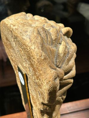 Een Hellenistische of Romeinse marmeren 'Pan' fonteinkop, Italië, wellicht 3e/2e eeuw v.C. — foto 21