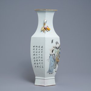 Een hexagonale Chinese qianjiang cai vaas met onsterfelijken, 19/20e eeuw — foto 2