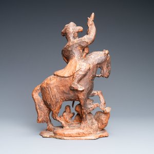 Een imitatie terrracotta gemonochromeerde houten figuur van Sint-Joris, 16e eeuw — foto 4