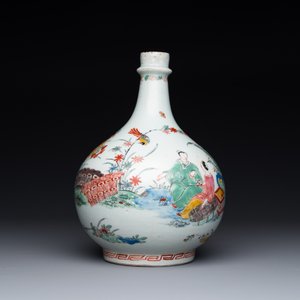 Een in Nederland beschilderde Japanse Arita fles met zgn. Amsterdams bont decor in Kakiemon-stijl, Edo, 17/18e eeuw — foto 3