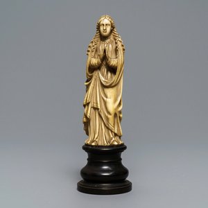 Een Indo-Portugese ivoren figuur van Madonna, Goa, 18/19e eeuw — foto 2