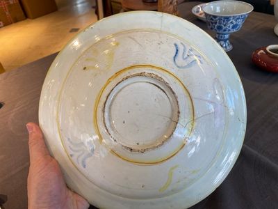 Een Italiaanse majolica schotel met het portret van de Romeinse keizer Claudius, 17e eeuw — foto 6
