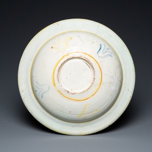 Een Italiaanse majolica schotel met het portret van de Romeinse keizer Claudius, 17e eeuw — foto 2
