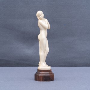 Een ivoren Art Deco figuur van een naakte dame, 1e helft 20e eeuw — foto 9