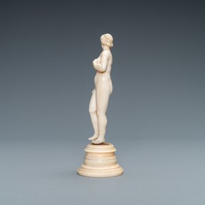 Een ivoren figuur van Venus, Dieppe, Frankrijk, 19e eeuw — foto 3