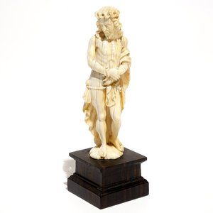 Een ivoren model van de staande Christus, wellicht Dieppe, 18/19e eeuw — foto 1