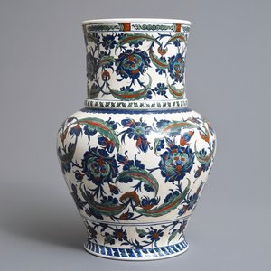 Een Iznik-stijl vaas met floraal decor, Samson, Parijs, 19e eeuw — foto 1