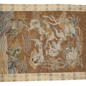 Een Japans geborduurd zijden paneel met tijgers, draken en phoenixen, Edo/Meiji, 19e eeuw — foto 2
