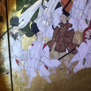Een Japans tweedelig beschilderd byobu scherm met reizigers in een landschap, Edo, 17/18e eeuw — foto 33