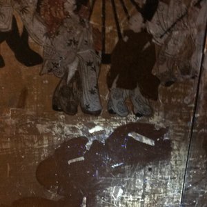 Een Japans tweedelig beschilderd byobu scherm met reizigers in een landschap, Edo, 17/18e eeuw — foto 59