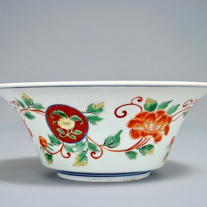 Een Japanse Arita kom in Imari-Kinrande stijl voor de binnenlandse markt, Wanli merk, Edo, 17/18e eeuw — foto 6