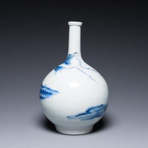 Een Japanse blauw-witte fles met een dame in een landschap, Edo, 17/18e eeuw — foto 3