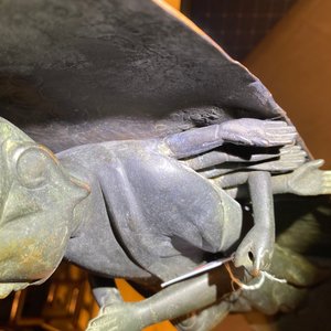 Een Japanse bronzen en koperen figuur van Kanzeon Bosatsu met inscriptie, Edo — foto 20