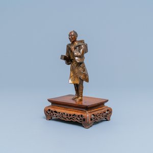 Een Japanse bronzen okimono in Miyao-stijl, Meiji, 19e eeuw — foto 1