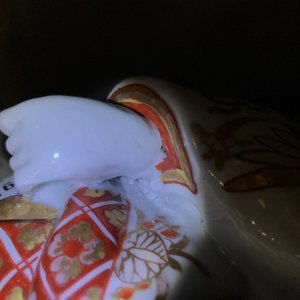 Een Japanse Imari figuur van een Bijin, Edo, 17/18e eeuw — foto 18