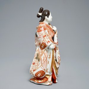 Een Japanse Imari figuur van een Bijin, Edo, 17/18e eeuw — foto 2