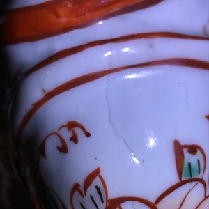 Een Japanse Imari kandelaar in de vorm van een Bijin, Edo, 17/18e eeuw — foto 11