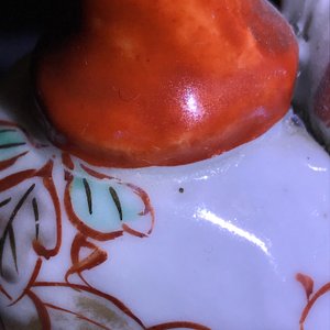Een Japanse Imari kandelaar in de vorm van een Bijin, Edo, 17/18e eeuw — foto 12