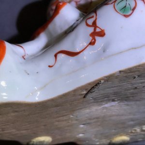 Een Japanse Imari kandelaar in de vorm van een Bijin, Edo, 17/18e eeuw — foto 19