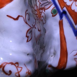 Een Japanse Imari kandelaar in de vorm van een Bijin, Edo, 17/18e eeuw — foto 21