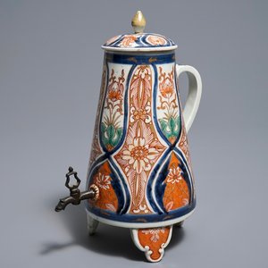 Een Japanse Imari kraantjeskan met deksel, Edo, 18e eeuw — foto 1