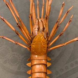 Een Japanse koperen 'jizai' okimono langoest, gesigneerd Myochin, Showa, 20e eeuw — foto 10