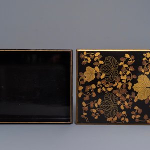 Een Japanse lakwerk 'suzuribako' schrijfkist met druivenranken, Edo of Meiji, 18/19e eeuw — foto 6