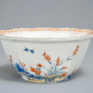 Een Japanse tienhoekige Kakiemon kom met paarden, Edo, 17e eeuw — foto 7