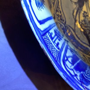 Een kapitale Chinese blauw-witte kraakporseleinen schotel met fazanten, Wanli — foto 5