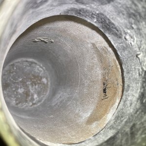 Een keizerlijke Chinese cilindrische beschilderde en gelakte houten koker, 17/18e eeuw — foto 29