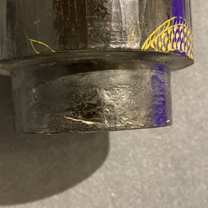 Een keizerlijke Chinese cilindrische beschilderde en gelakte houten koker, 17/18e eeuw — foto 28