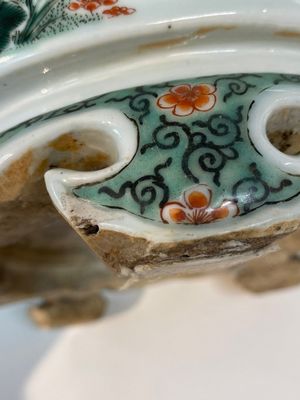 Een keizerlijke Chinese famille verte jardinière, Kangxi merk en periode — foto 12