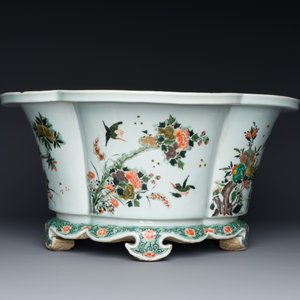 Een keizerlijke Chinese famille verte jardinière, Kangxi merk en periode — foto 2