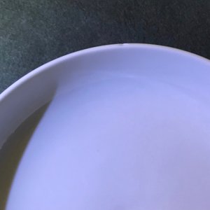 Een keizerlijke Chinese monochroom witte stem cup, Qianlong merk en periode — foto 11