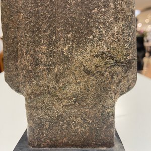 Een Khmer zandstenenen figuur van Boeddha, Thailand, Lopburi periode, 12/14e eeuw — foto 25