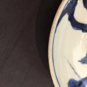 Een klein Chinees blauw-wit schoteltje voor de Japanse markt, Transitie periode, 1620-1683 — foto 5
