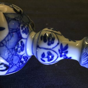 Een klein Chinees blauw-wit vaasje, Kangxi — foto 6