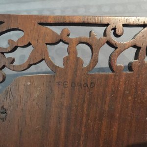 Een klein Chinees houten tafelscherm met jade plaquette, 19/20e eeuw — foto 16