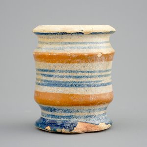 Een kleine albarello in Antwerpse majolica, ca. 1580 — foto 4