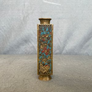 Een kleine Chinese cloisonné 'cong' vaas, Wanli — foto 9