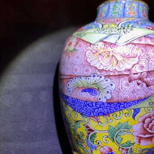 Een kleine Chinese Peking email dekselvaas, Qianlong merk en mogelijk periode — foto 17