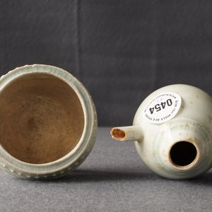 Een kleine Chinese qingbai wierookbrander en een waterdruppelaar, Song of Yuan — foto 14