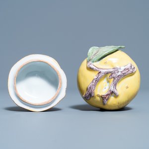 Een kleine polychrome Franse faience appelvormige terrine, 18e eeuw — foto 7
