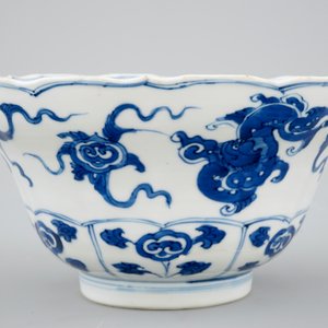 Een kom en een bord in blauw-wit Chinees porselein, Kangxi — foto 5